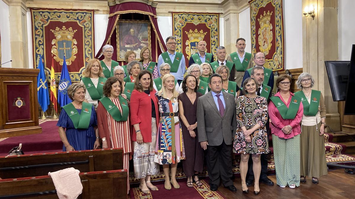 Entrega de diplomas a los alumnos de PUMUO