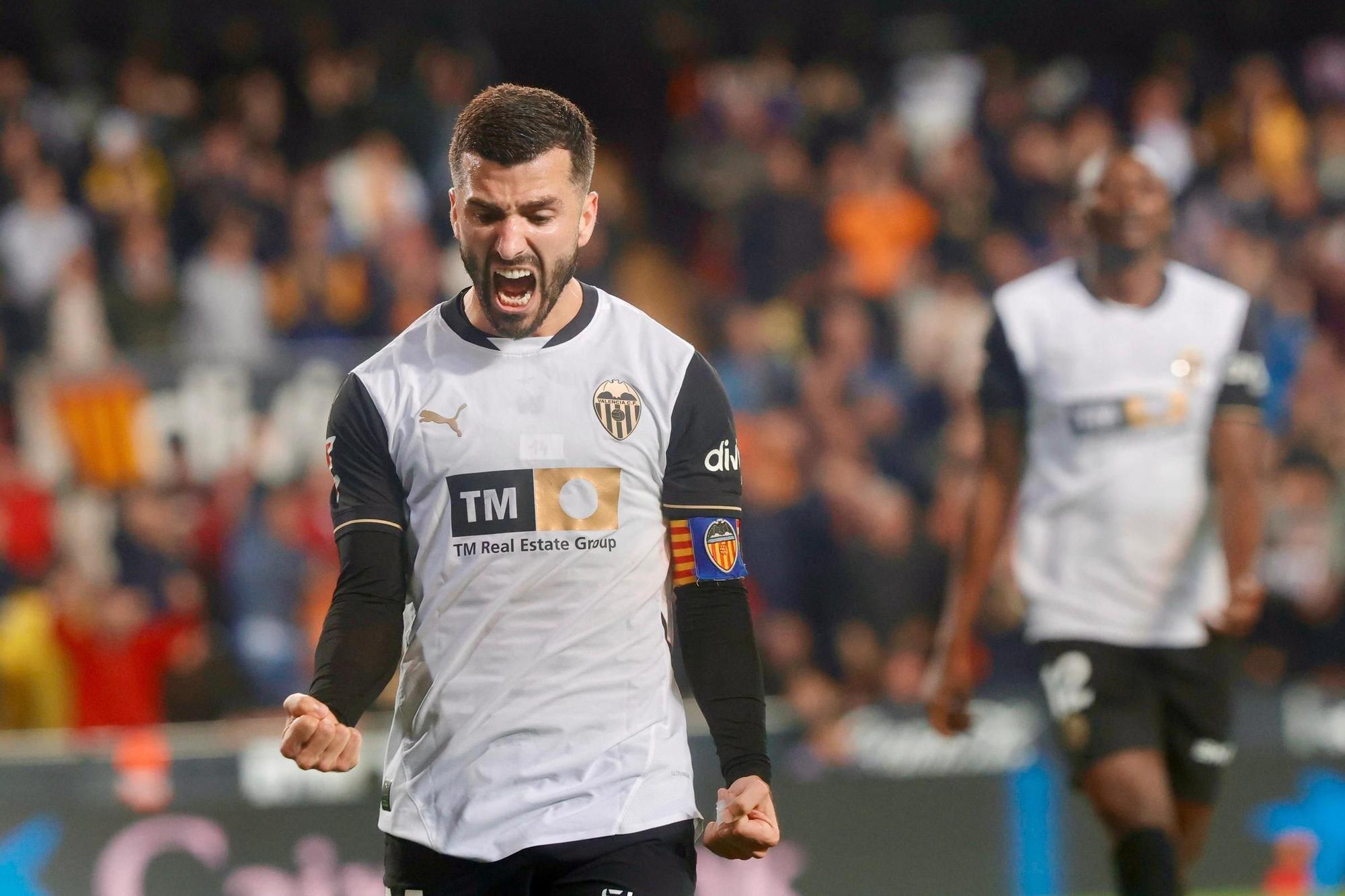 El Valencia CF - Sevilla en Mestalla, en imágenes