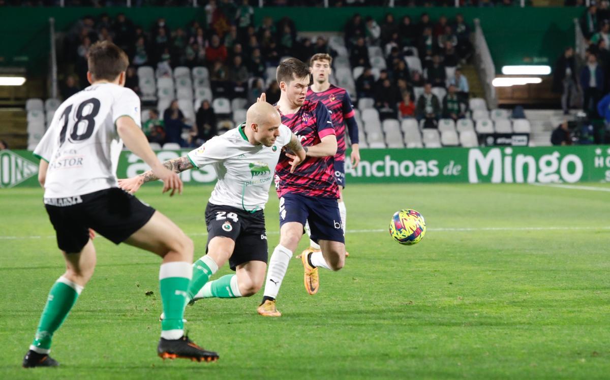 En imágenes: así fue el partido entre Racing y Sporting en El Sardinero