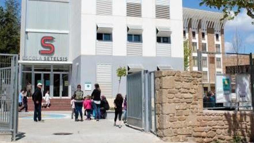 L&#039;escola Setelsis presenta un llibre que recull els seus cinquanta anys