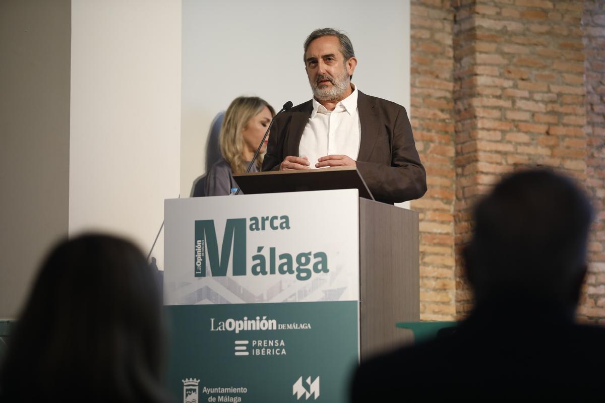 El director de La Opinión, José Ramón Mendaza, inauguró el acto con sus palabras