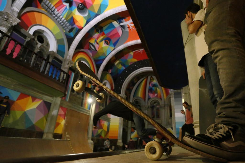 Un skate en el skatepark de la Iglesia de Santa Bárbara