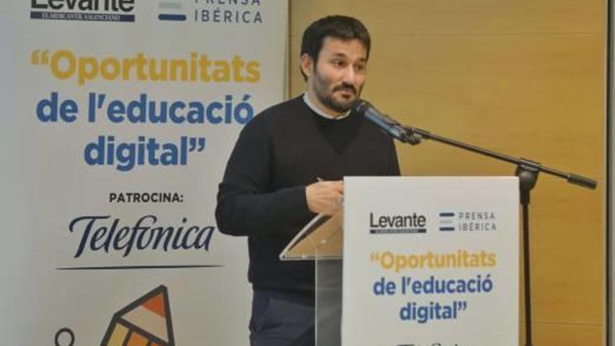 El responsable d&#039;Educació, durant la seua intervenció.