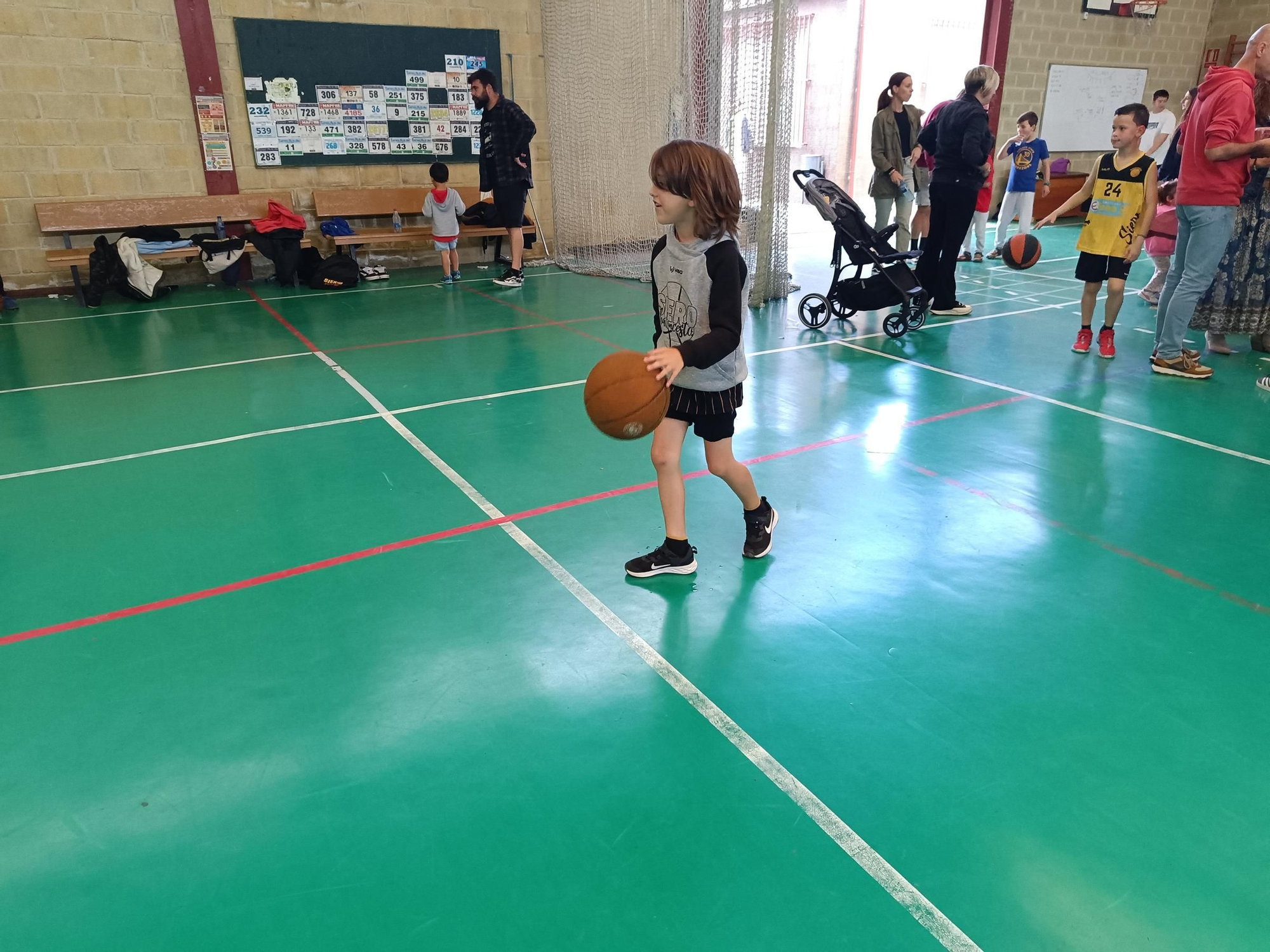 El Siero Baloncesto celebra el final de la temporada