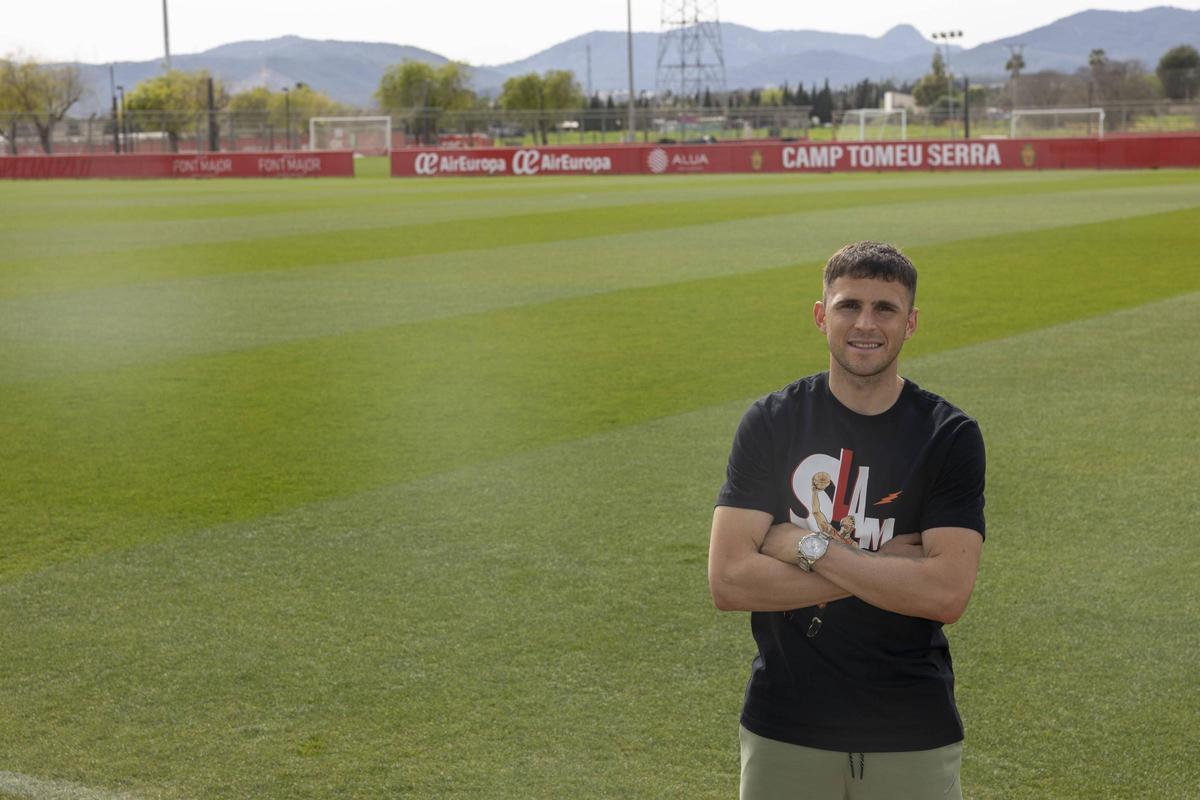 Gio González, jugador del RCD Mallorca, posa para este diario.