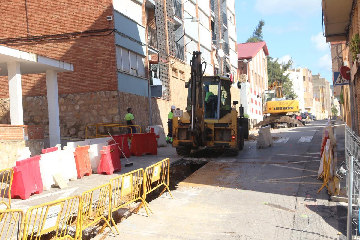 La mejora de la calle Enrique Grangel Girona mejorará la accesibilidad en este vial de l’Alcora.
