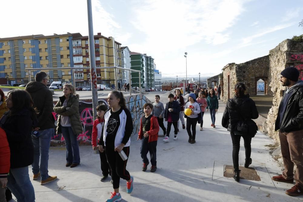 Inauguración de la pista cubierta de Cimadevilla