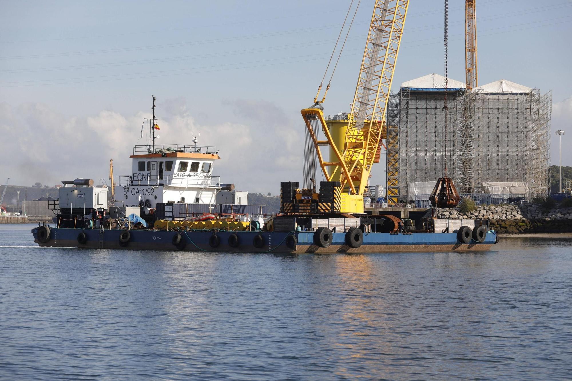 El fondo de la ría avilesina, un desafío para la ingeniería portuaria
