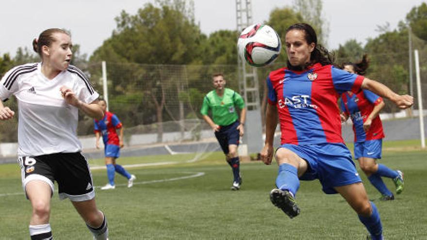 Imagen del derbi de la pasada campaña en Paterna