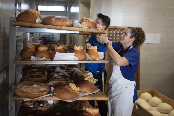 Así se elaboran los tradicionales panquemados de Alberic
