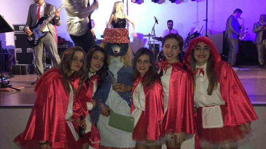 Reparto de premios de Carnaval en Villaralbo y Moraleja