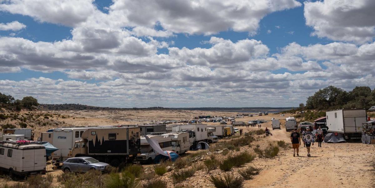 Extensión del campamento levantado en Argusino.