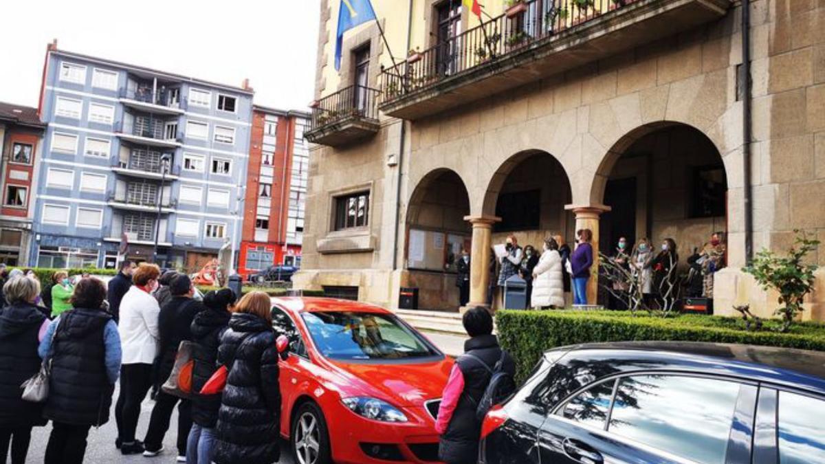 El acto en Pola de Lena