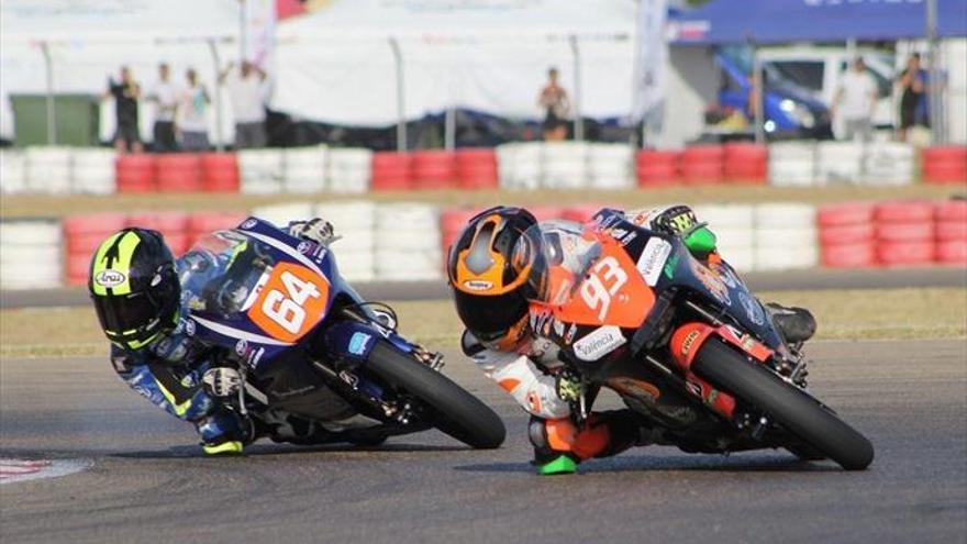 Tripletes para Ferrández en Moto5 y García en MiniGP 100