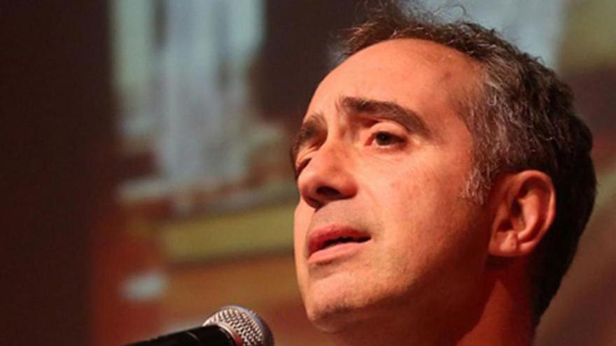 Andrés Molina: «Sobre un escenario las  canciones hablan por mí»