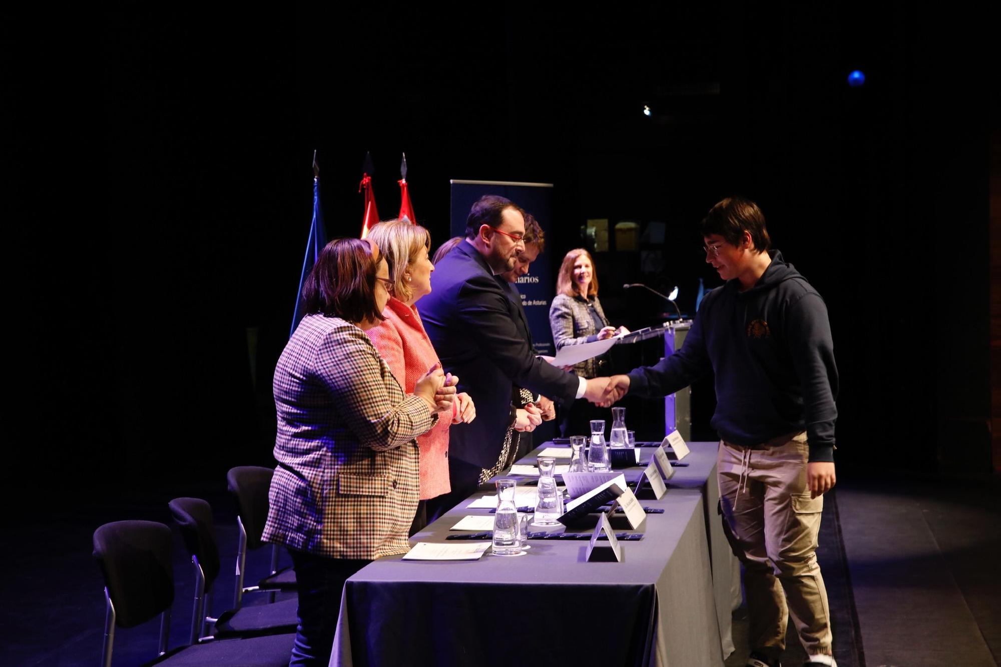 En imágenes: Así fue la ceremonia de entrega de los premios extraordinarios al esfuerzo personal