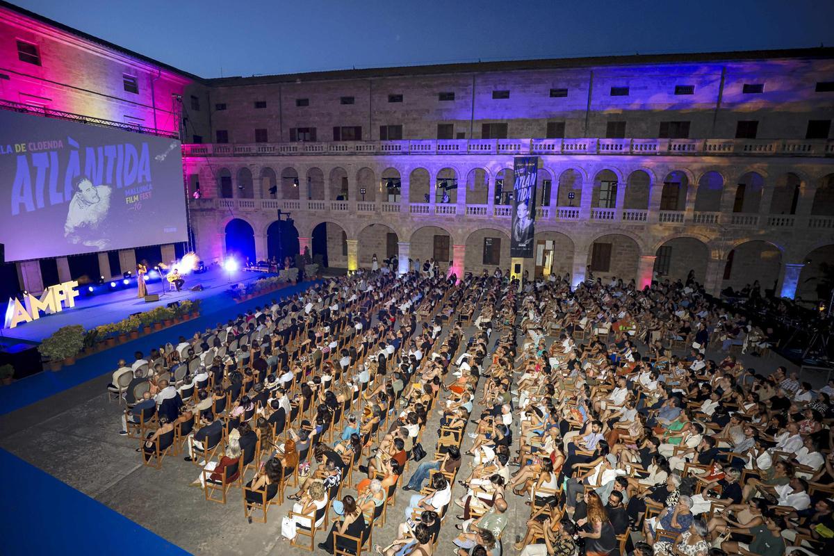 La clausura del Atlántida con la Reina y Javier Bardem como protagonistas, en imágenes La clausura del Atlántida con la Reina y Javier Bardem como protagonistas, en imágenes