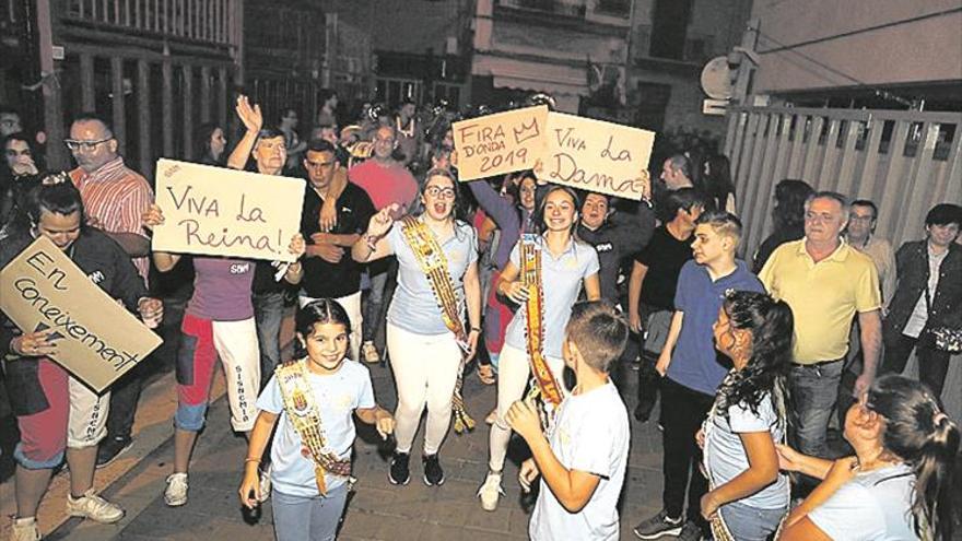 Simona y Elia hacen vibrar Onda con la multitudinaria Crida de Fira