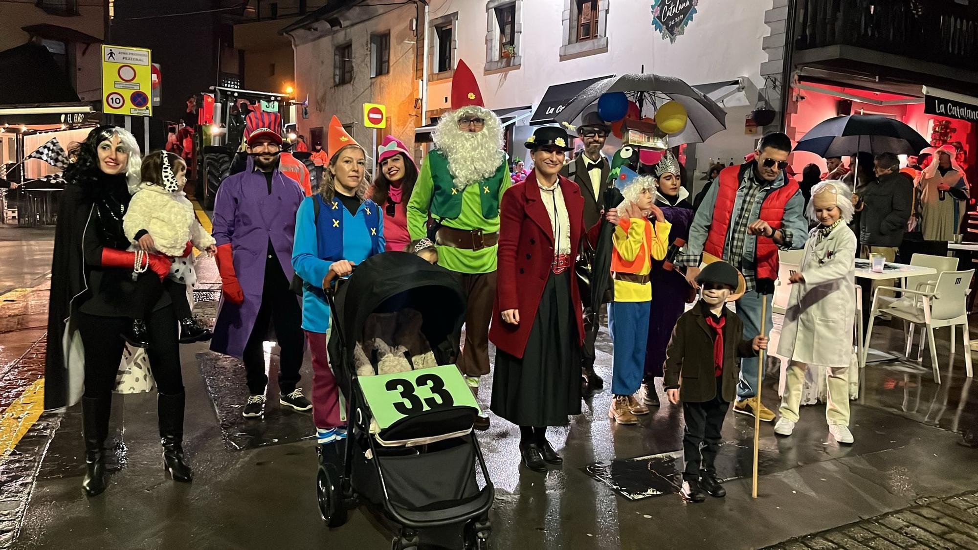 En imágenes: Así fue el multitudinario desfile de Carnaval en Luarca