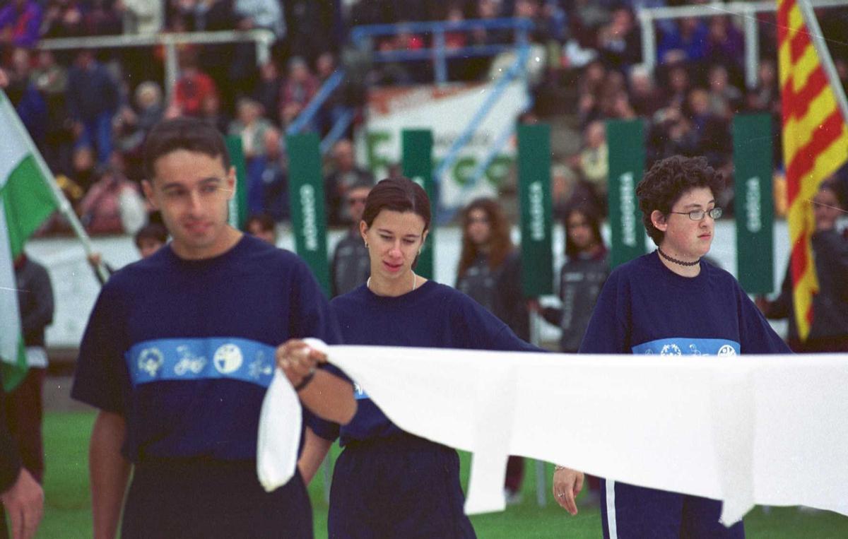 L'acte inaugural va omplir l'estadi de Vilatenim amb 12.000 persones