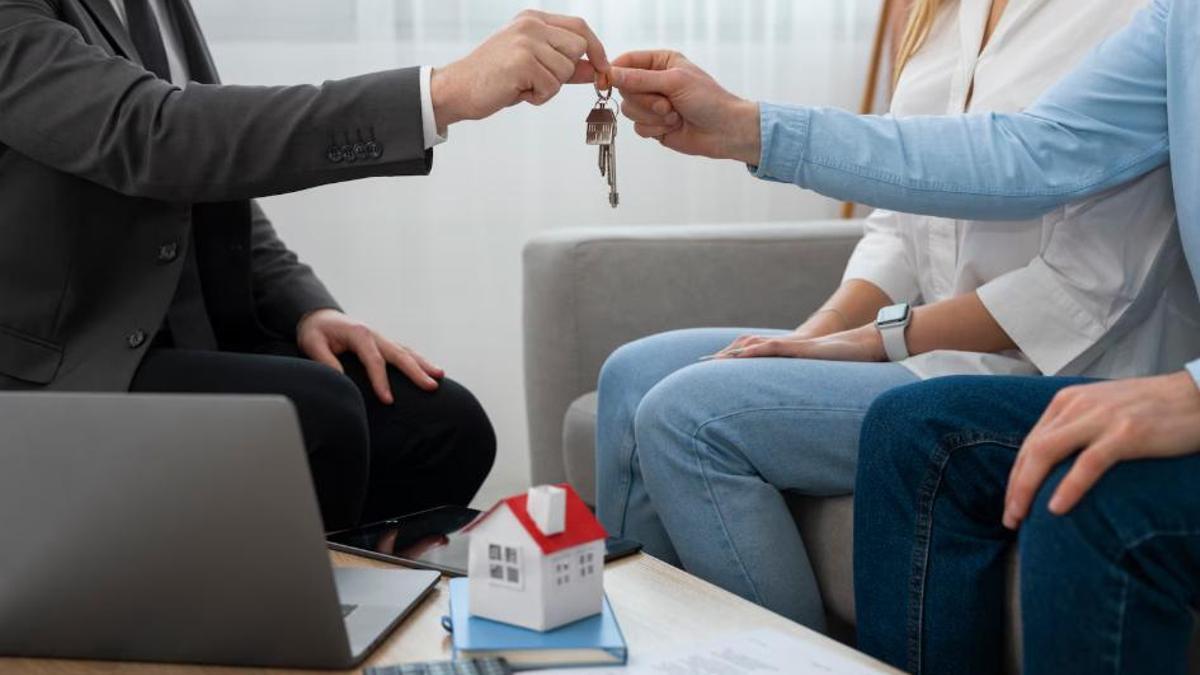 Vols comprar una casa tot i no tenir estalvis?