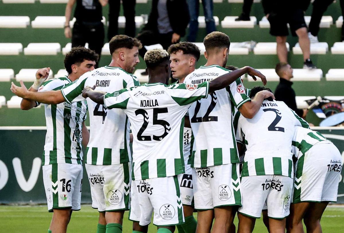 El Antequera CF se traslada este jueves para jugar en Copa contra el Real Murcia.