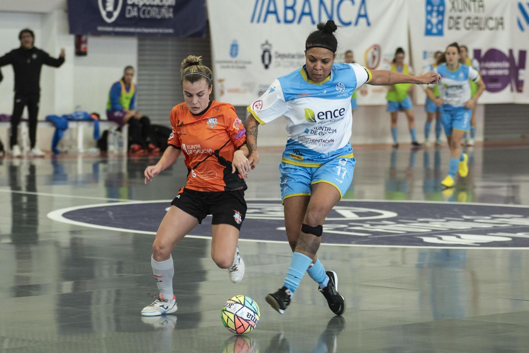 3 - 1 | El Viaxes Amarelle domina al Marín Futsal sobre la pista de Os Rosales