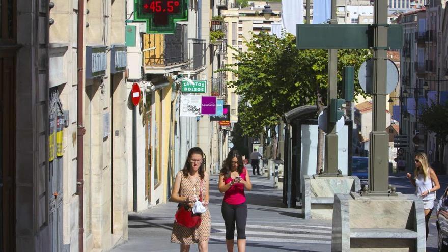 Los termómetros llegaron a marcar temperaturas insólitas en las calles