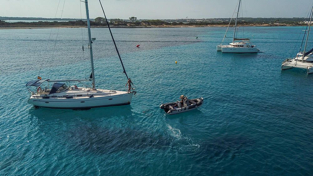 El Energy Observer recala en Formentera