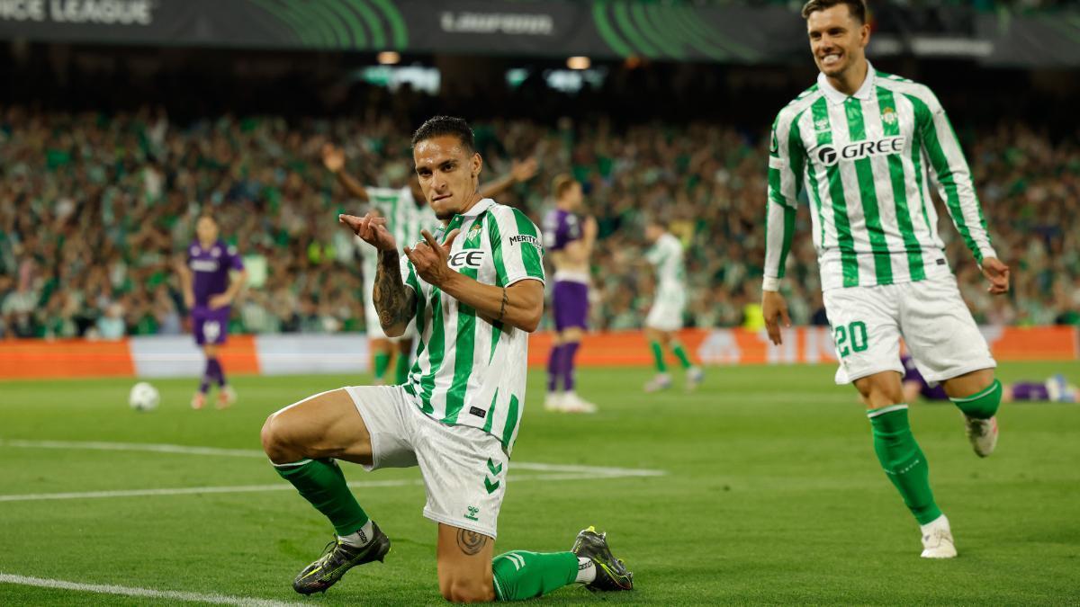 El Betis llega a la final tras imponerse a la Fiorentina (4-3)