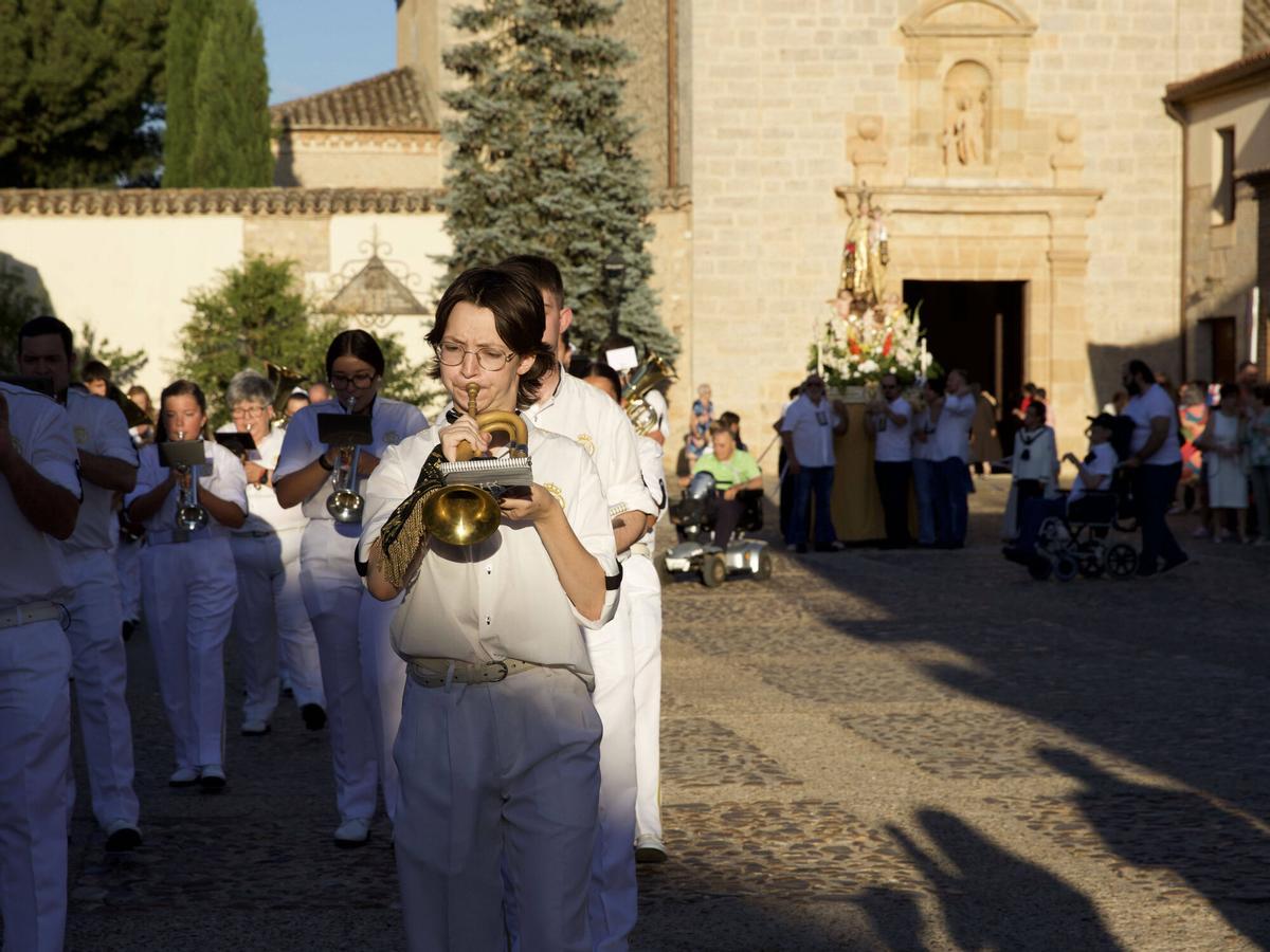 Procesión de la Virgen del Carmen de Toro