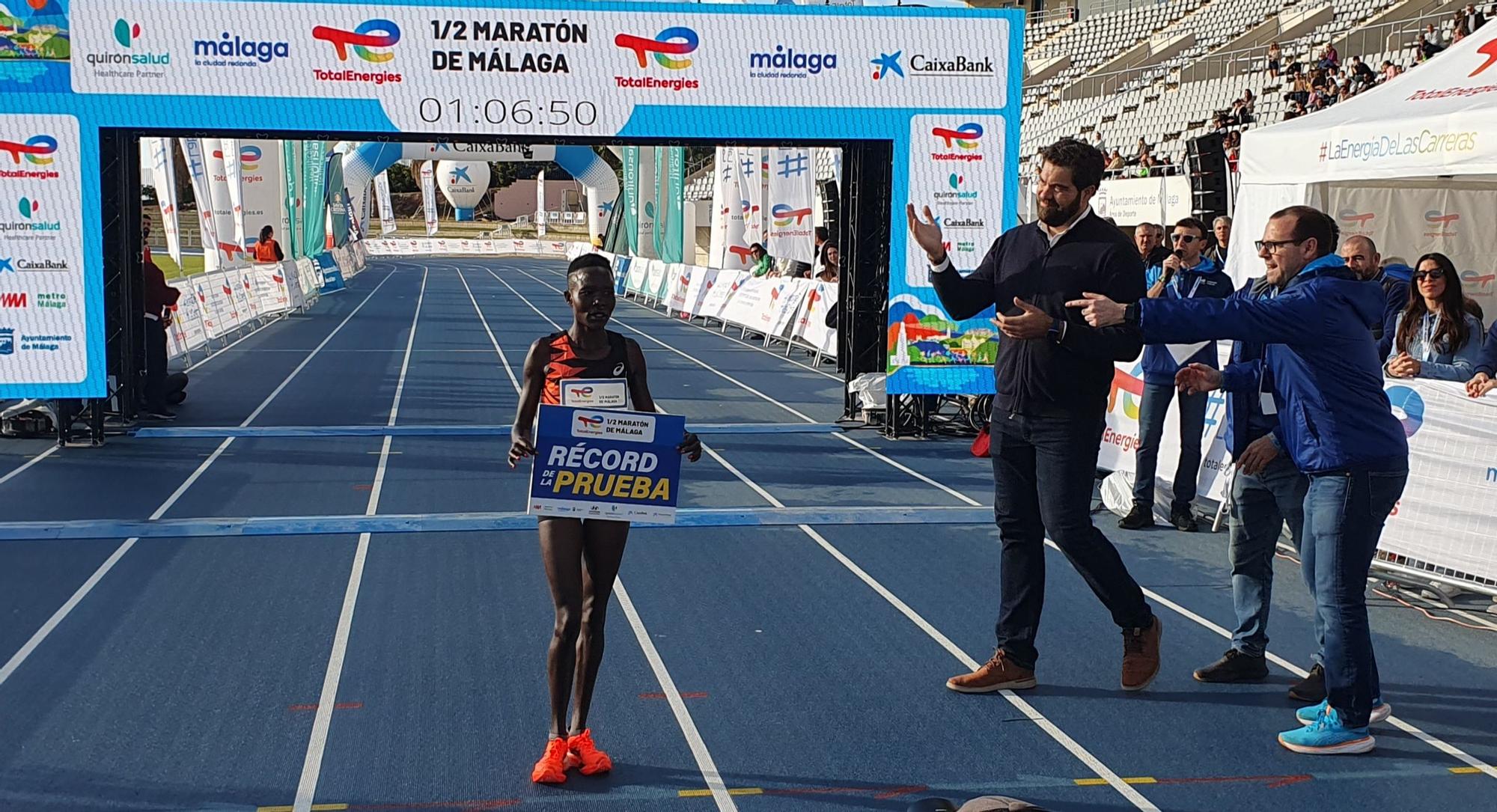 Búscate en la XXXIII Media Maratón que se ha celebrado en Málaga en la mañana de este domingo 10 de marzo de 2024 