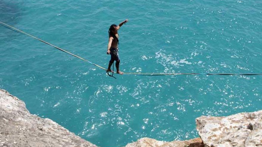 Das Gehen auf Highlines erfordert in jedem Moment einhundert Prozent Konzentration.