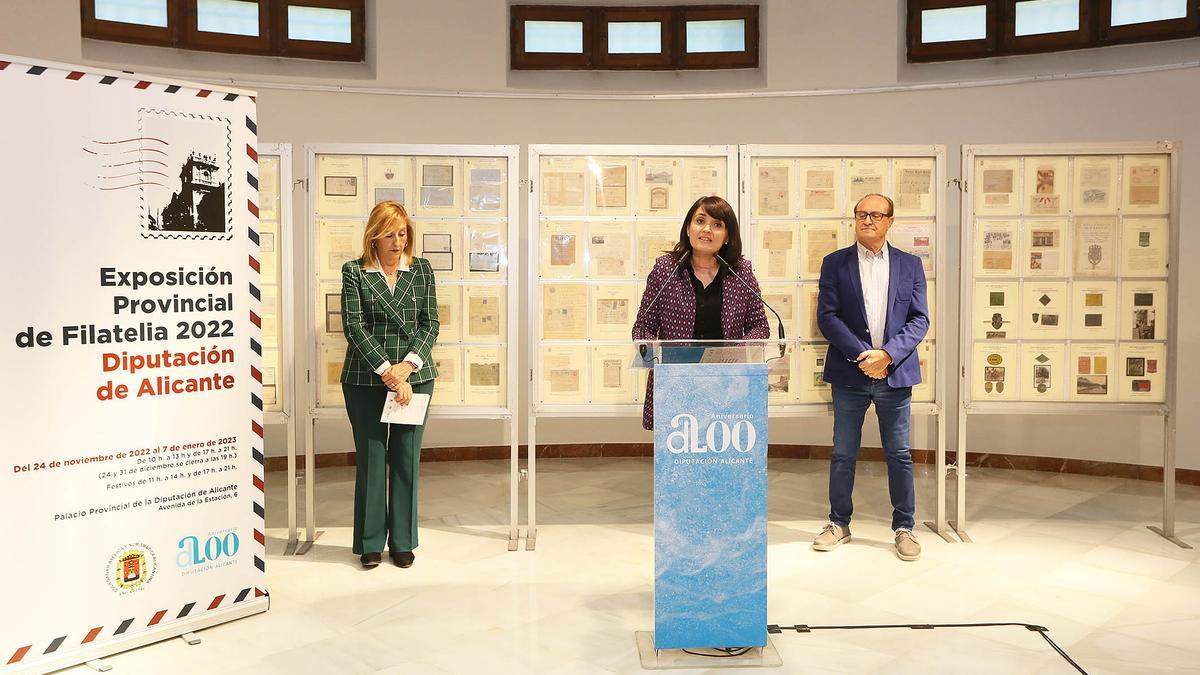 Julia Parraha inaugurado la XXIII Exposición Provincial de Filatelia en el Palacio Provincial