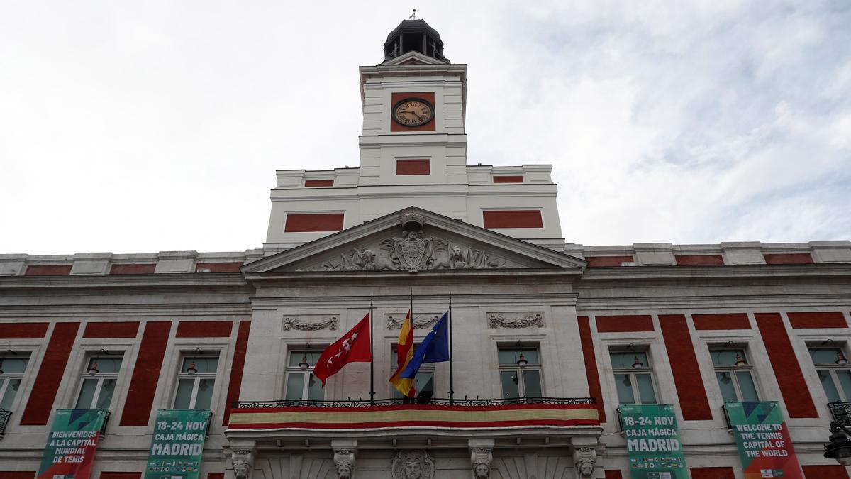 Ayuso eleva el pulso contra la designación de la Real Casa de Correos como lugar de memoria: declaración institucional y presentación de un documental