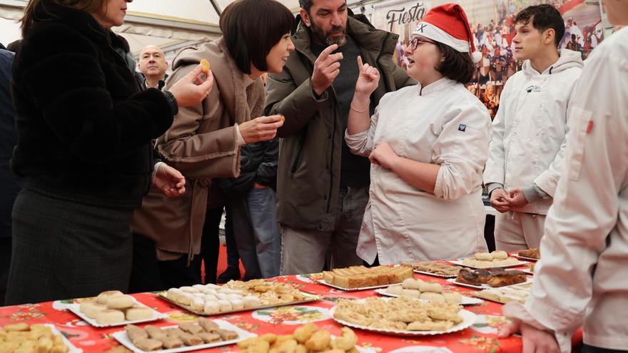 Arturo Valls da comienzo oficialmente a la Feria Navideña de Xixona