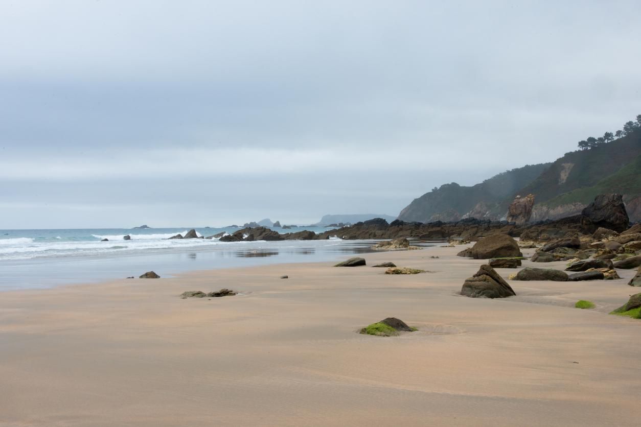 La playa de Quebrantos con la que se une el Playón