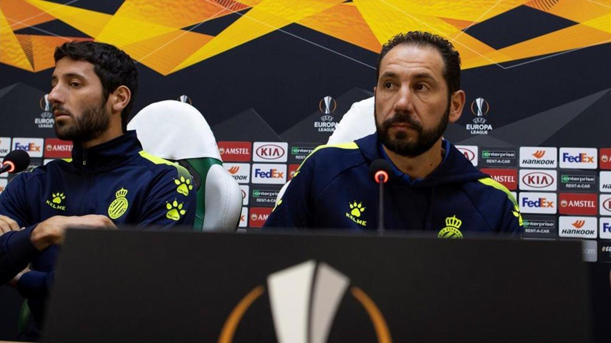 Pablo Machín, junto a Esteban Granero en la rueda de prensa previa al duelo ante el Ludogorets.