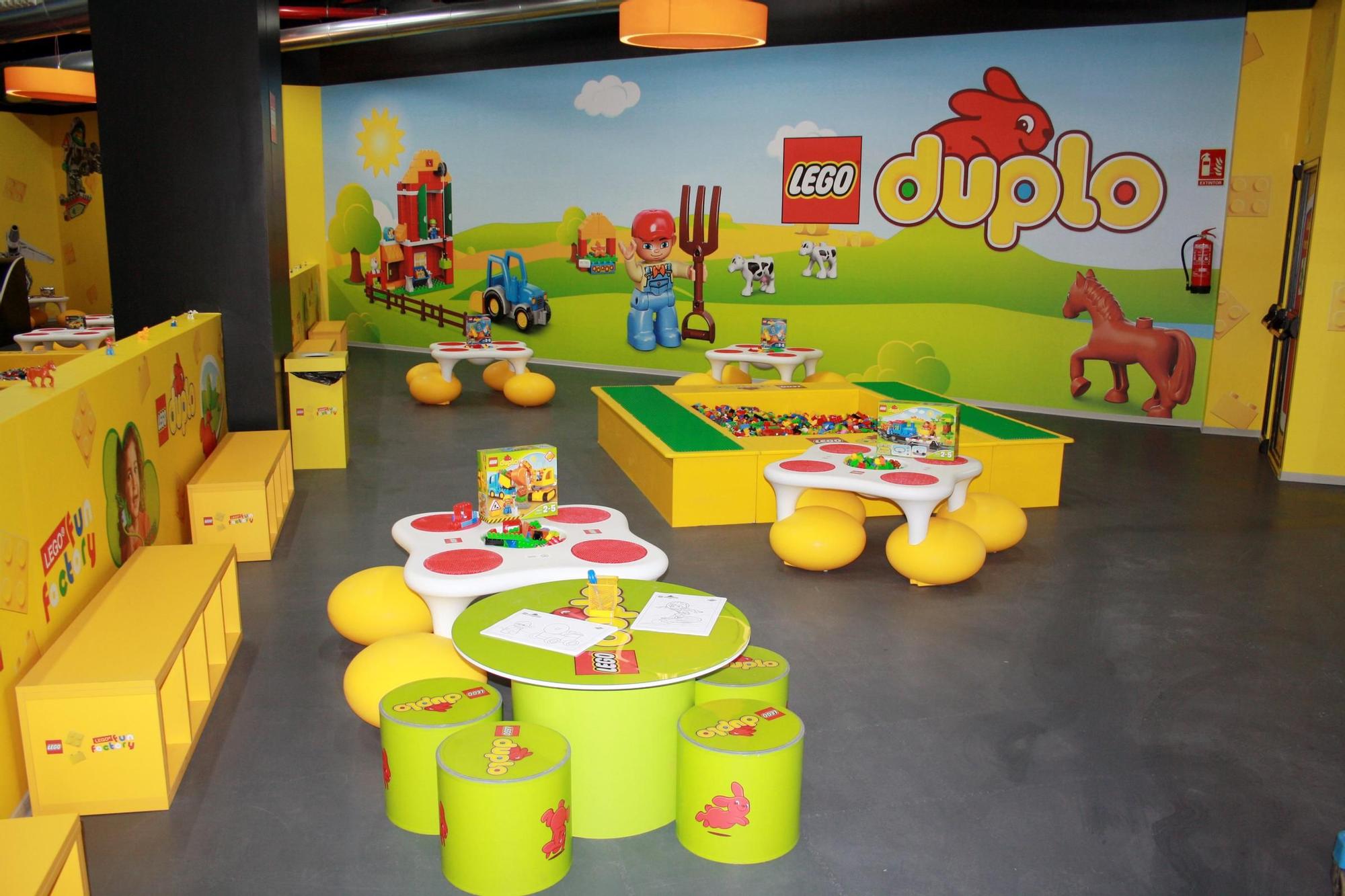 La zona LEGO® DUPLO destinada a niños entre 1 y 4 años.