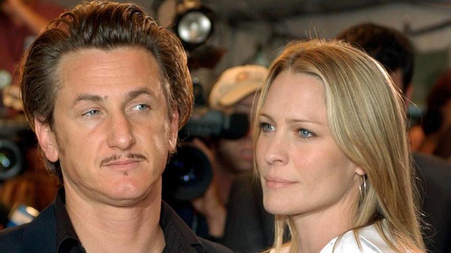 Sean Penn y Robin Wright en 2002.