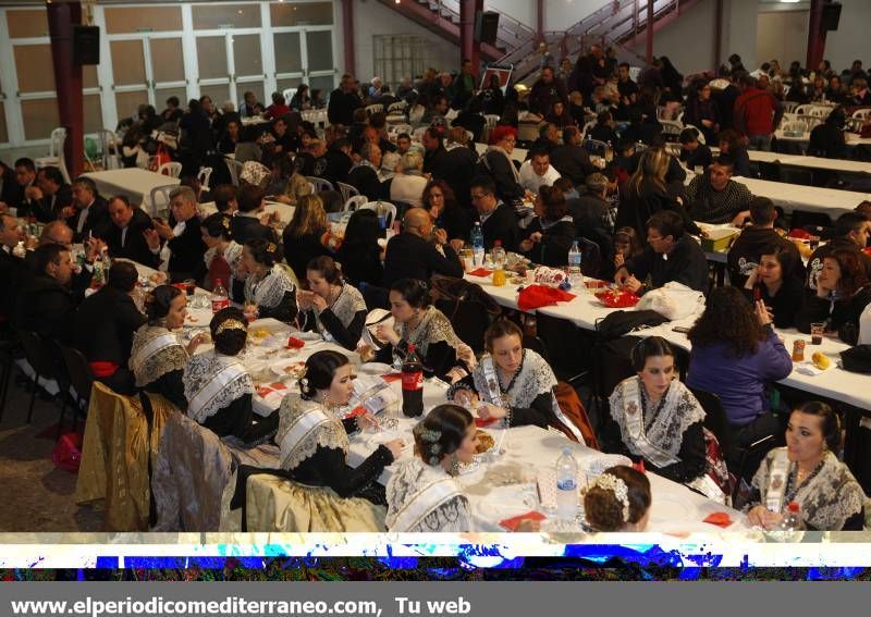 GALERÍA DE FOTOS -- Multitudinario Sopar de Colles