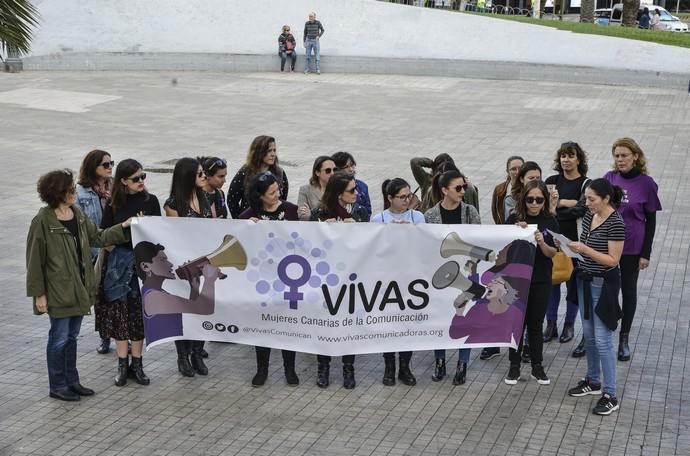 08/03/2019 LAS PALMAS DE GRAN CANARIA.  La Asociación Vivas Comunicadoras, leyeron manifiesto feminista en la Plaza de la Feria. FOTO: J. PÉREZ CURBELO