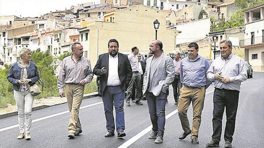 Diputación culmina la reforma de carreteras en la Tinença