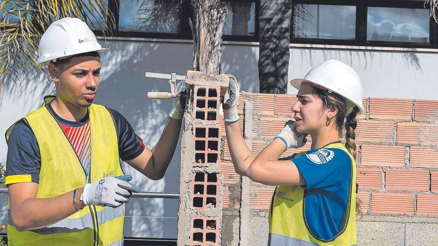 Fotos: Así se forman los futuros profesionales de la construcción en Mallorca