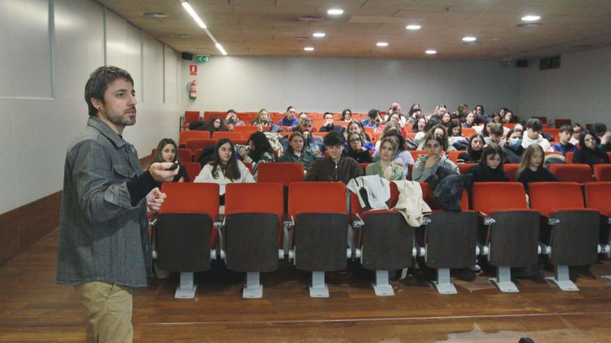 El campus celebró una charla sobre VIH y salud sexual | IÑAKI OSORIO