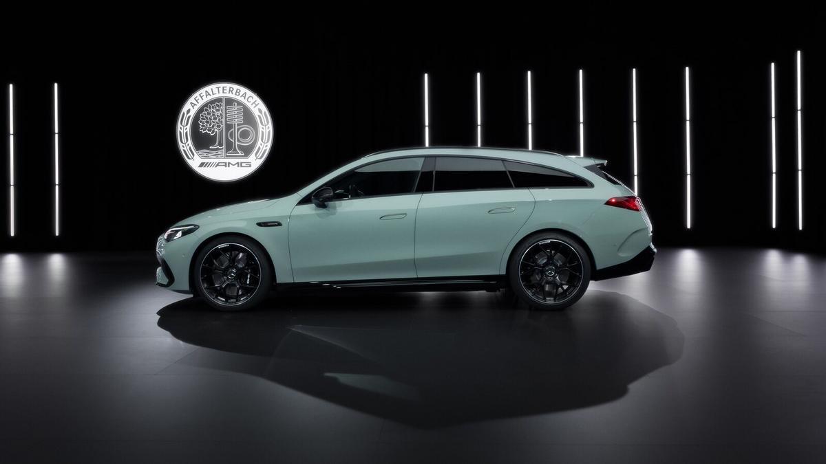 Mercedes AMG CLA 45 4Matic+ Shooting Brake de perfil