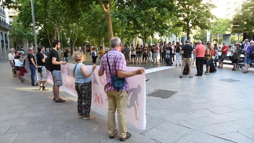 Protesta antibélica por el 4 de julio en zaragoza