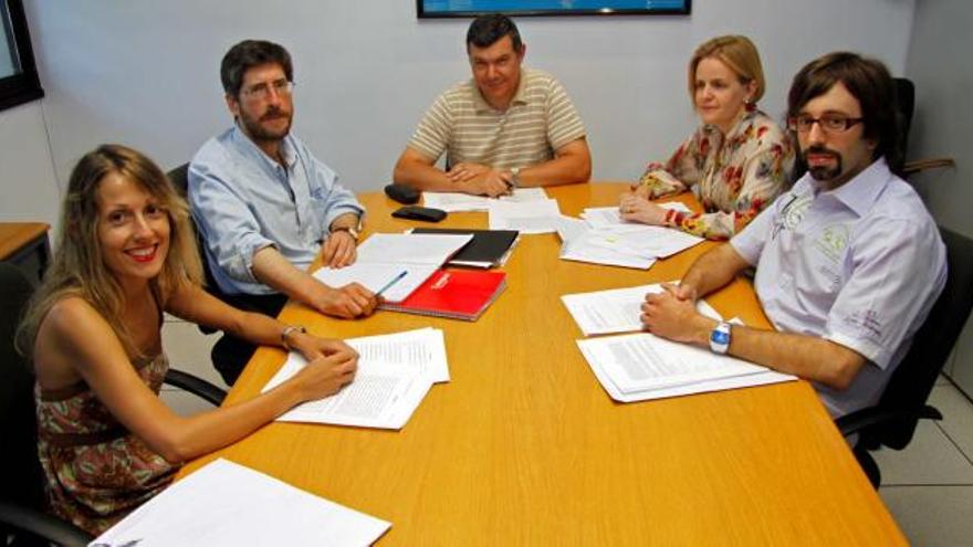 El jurado, formado por M. Elena Vallés, Francesc M. Rotger, Jeroni Salom, Carlota Vicens y Josep Maria Nadal Suau.