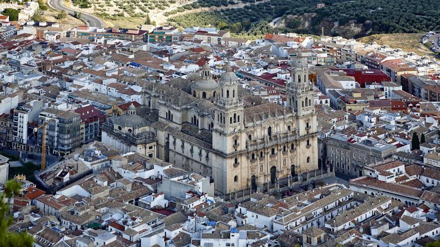 Las alcaldías de Granada y Jaén están en el aire por falta de acuerdos