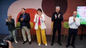 La candidata de Ahora Repúblicas, Diana Riba, junto a Oriol Junqueras, Oskar Matute, Nestor Rego y Mercè Chumillas